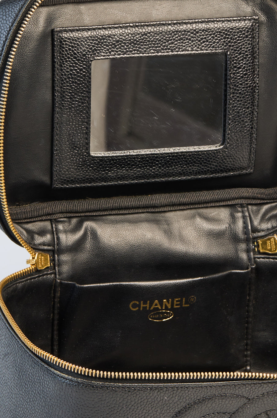 Chanel Vanity Handbag ın Black Cavıar ghw