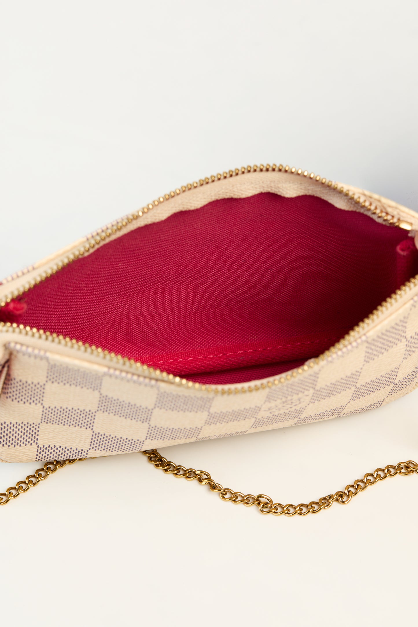 Louis Vuitton Limited Edition Damier Azur Christmas Animation Roller Coaster Mini Accessories Pochette